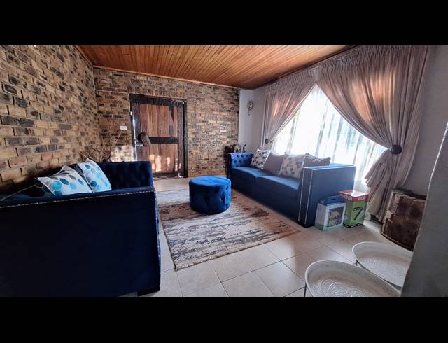 3 BEDROOM HOUSE FOR SALE IN WALDRIFT